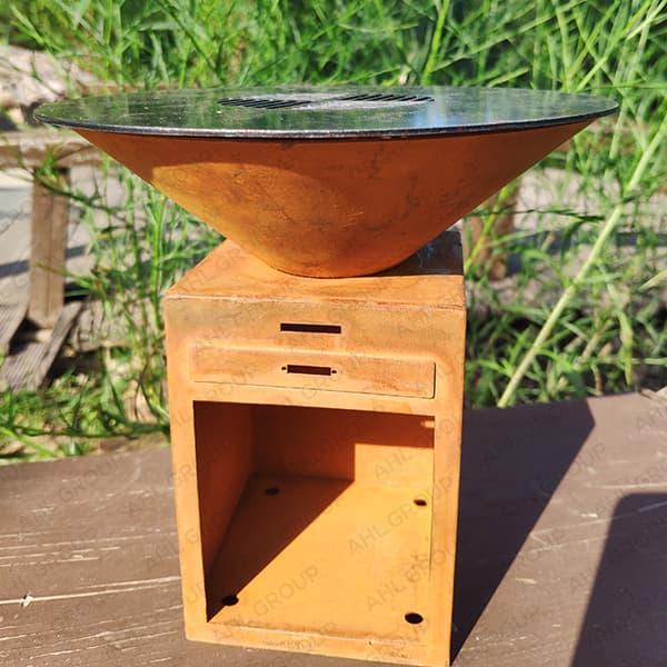 <h3>Corten Steel BBQ Grill Outdoor use</h3>
